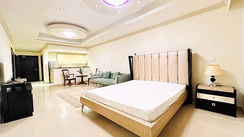 COMFORTABLE FF STUDIO | BILLS INC|MARINA VIEW - Photo 1