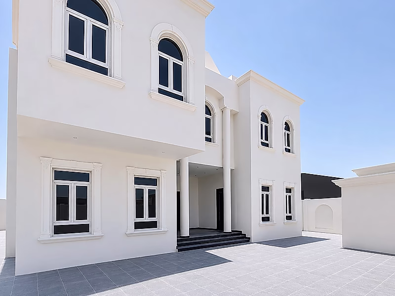 Exquisite 7+ Bedroom Detached Villa | Luxury Living - Photo 1