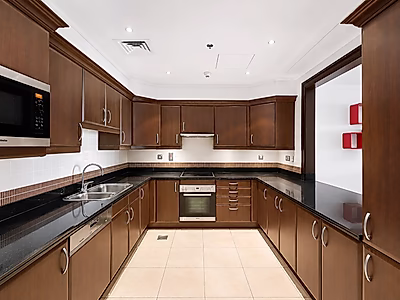 FURNISHED 1BR SEA VIEW & BALCONY BILLS INCLUDED