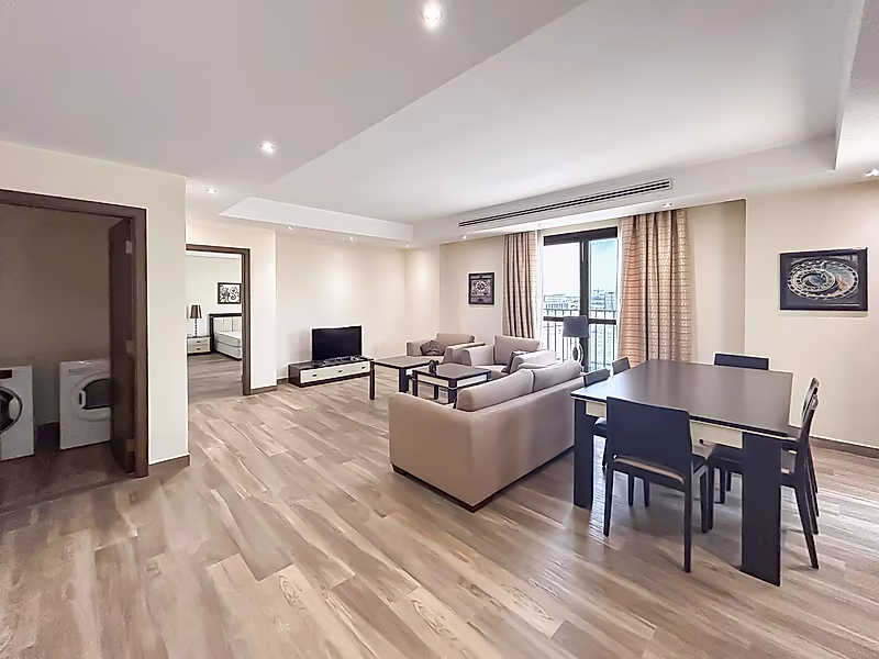 FULLY FURNISHED 1 BEDROOM KHARAMAA INCLUDED - Photo 1