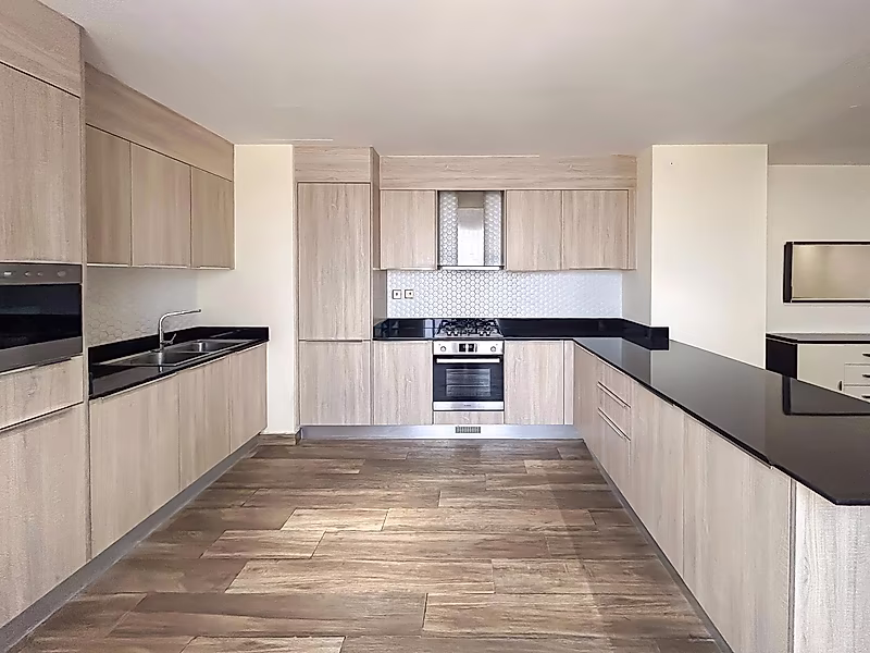 FULLY FURNISHED 1 BEDROOM KHARAMAA INCLUDED - Photo 9