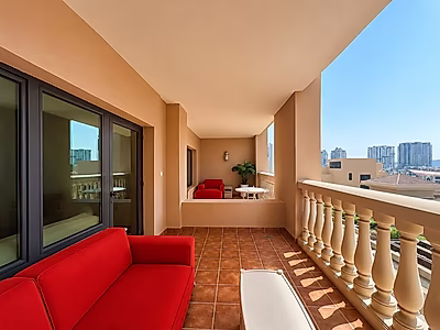 LARGE BALCONY | 1BR | FURNISHED | PEARL