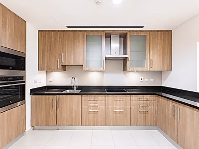 SEMI FURNISHED 1BR IN THE PEARL  | UTILITIES INCLUDED