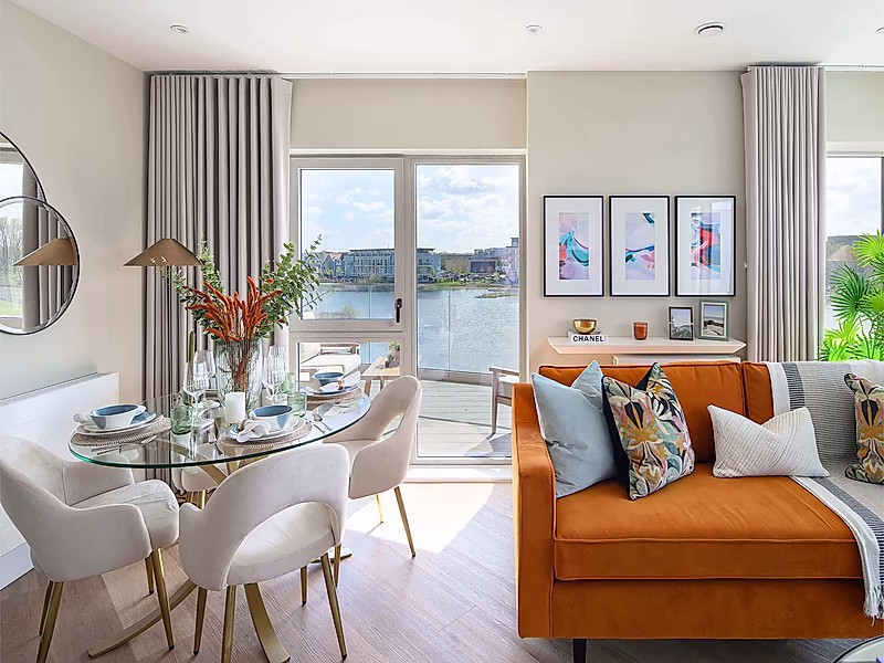 Elegant Two-Bedroom Residence with Tranquil Lakeside Views - Photo 3