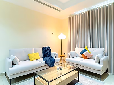 A Short Stay Fully Equipped 1-Bedroom in Porto Arabia