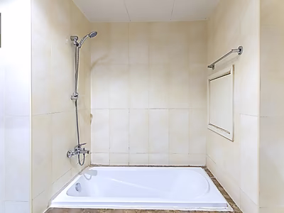 A Short Stay Fully Equipped 1-Bedroom in Porto Arabia