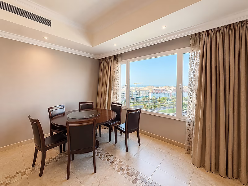 WELL-MAINTAINED 2 BEDROOM IN PORTO ARABIA - Photo 2