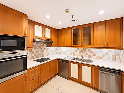 WELL-MAINTAINED 2 BEDROOM IN PORTO ARABIA