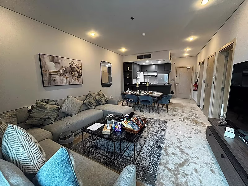WATERFRONT 1BR APARTMENT WITH STRONG ROI POTENTIAL - Photo 1