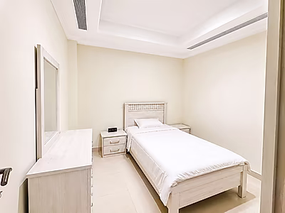 PREMIUM 1BR + OFFICE READY FOR IMMEDIATE MOVE