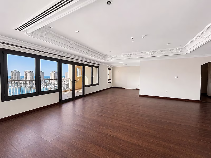 FULLY FURNISHED 2BR APARTMENT WITH SEA VIEW - Photo 2