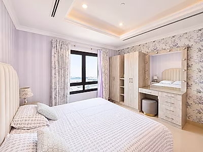 STUNNING STUDIO APARTMENT WITH MARINA VIEW