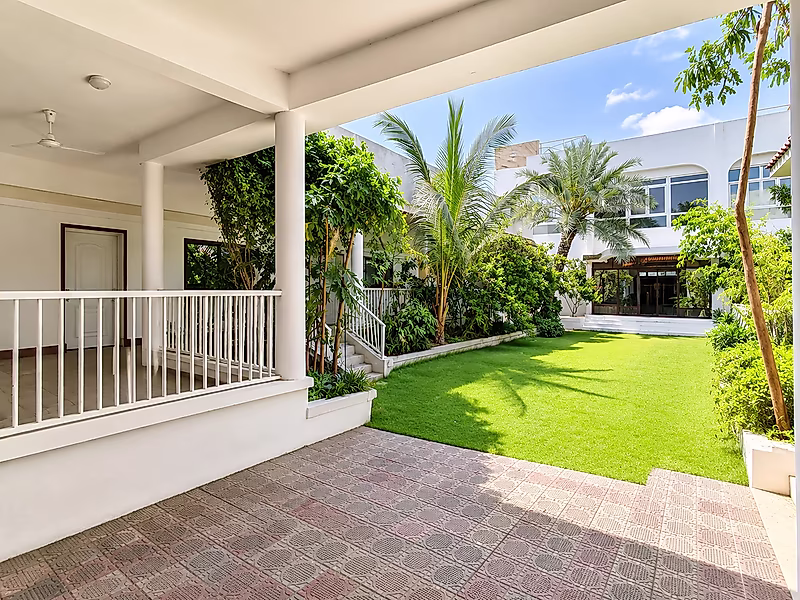 Spacious 9-Bedroom Villa for Sale in Al Rayyan Al Atiq - Photo 4