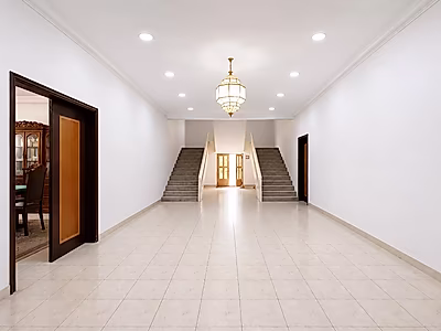 Spacious 9-Bedroom Villa for Sale in Al Rayyan Al Atiq