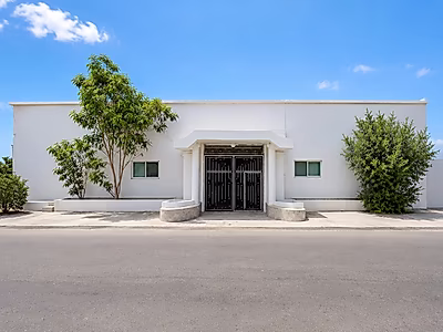 Spacious 9-Bedroom Villa for Sale in Al Rayyan Al Atiq