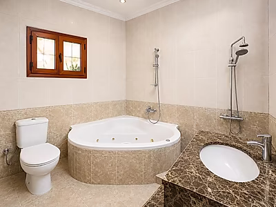 Luxury 6-Bedroom Villa for Sale | Al Thumama | QAR 3.2 Million