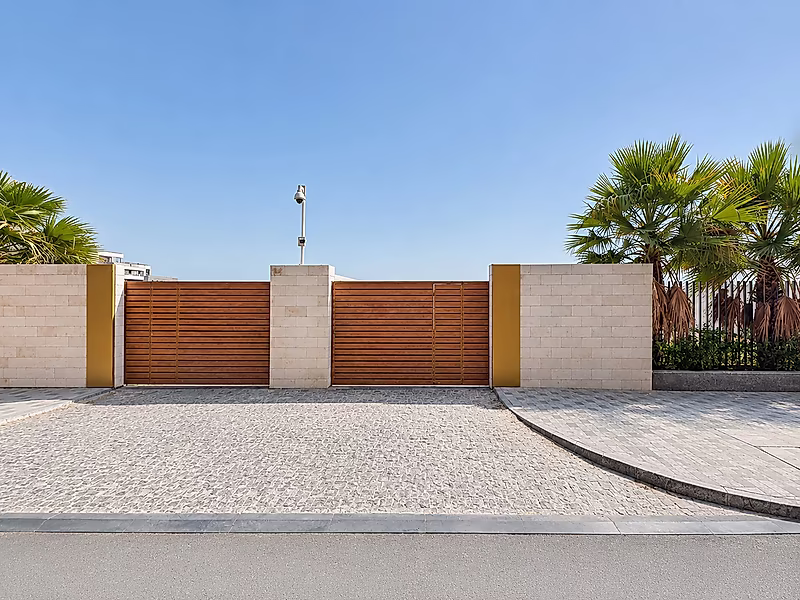 Prime Beachfront Land for Sale | La Plage, The Pearl-Qatar | A Rare Investment Opportunity - Photo 9