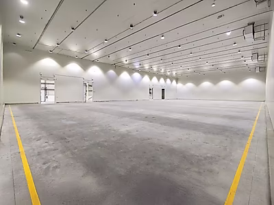 Air-Conditioned Warehouses | Various Sizes