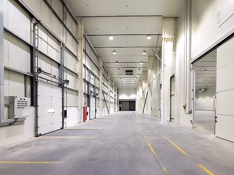 Air-Conditioned Warehouses | Various Sizes - Photo 13