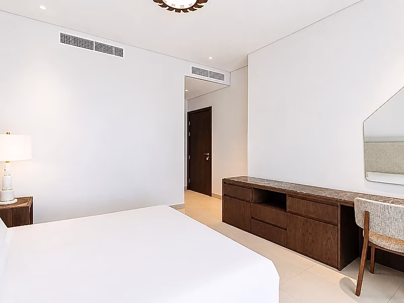 PREMIUM MARINA LIVING ONE BEDROOM APARTMENT - Photo 5
