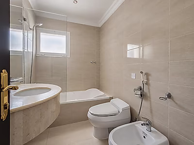 LARGE 6BR+MAID VILLA WITH POOL READY TO RENT NOW