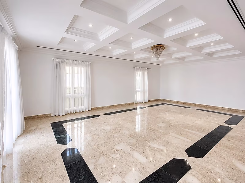 LARGE 6BR+MAID VILLA WITH POOL READY TO RENT NOW - Photo 5