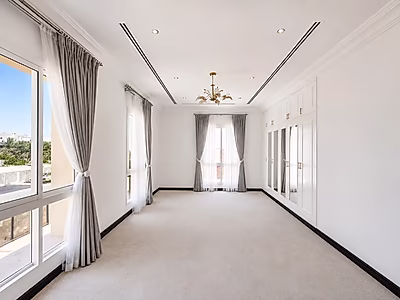LARGE 6BR+MAID VILLA WITH POOL READY TO RENT NOW