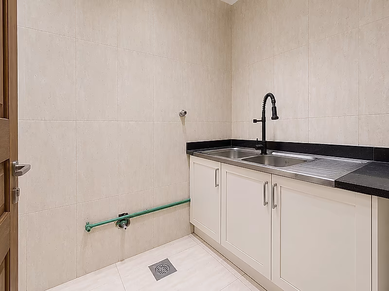 Prime Restaurant Space | C-Ring Road - Photo 8