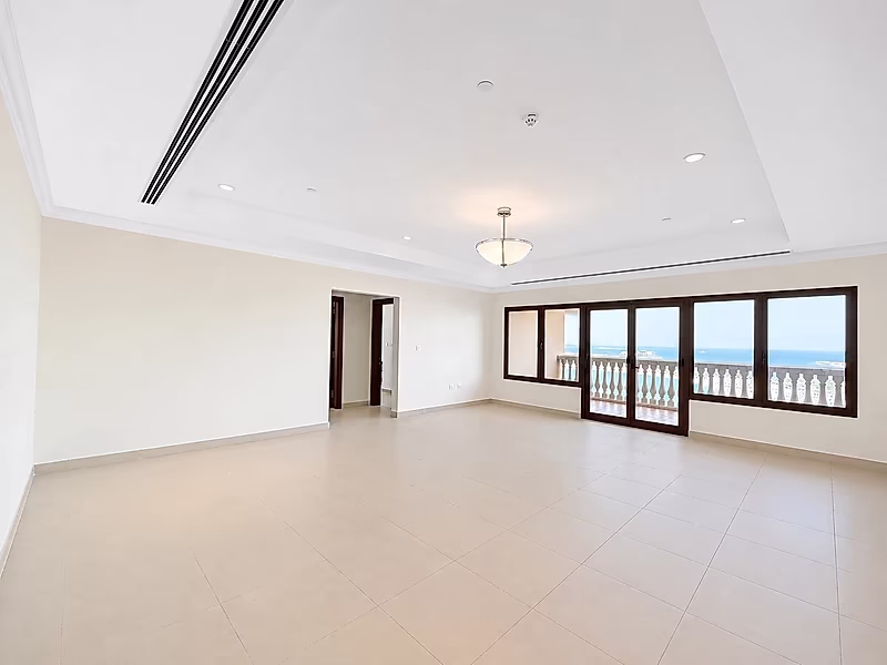 LARGE 3 BEDROOMS SEA VIEW IN PORTO ARABIA - Photo 1