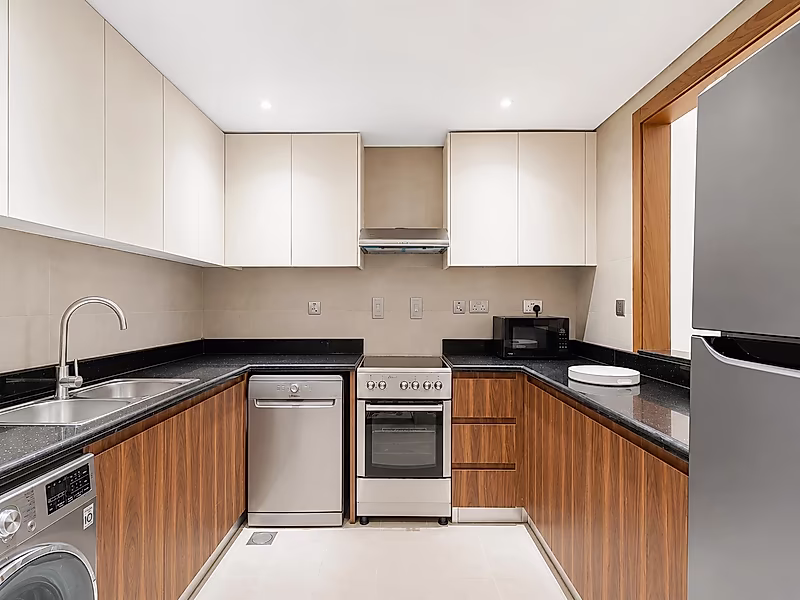 BILLS INCLUDED | MODERN 1 BEDROOM WITH BALCONY - Photo 3