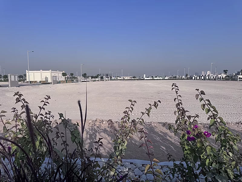 400 Sqm | Middle Plot | Phase 1 | Locaiton| - Photo 4