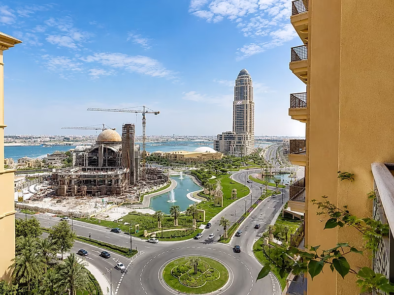 PREMIUM TOWER | 2 BEDROOMS | 176 SQM l TENANTED - Photo 9
