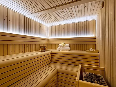 1 BEDROOM HOTEL STYLE LIVING IN WEST BAY