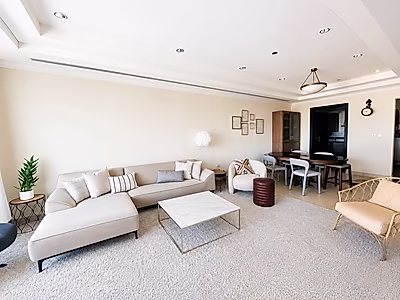 SPACIOUS 2 BEDROOM WITH PANORAMIC SEA VIEW