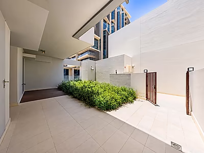 Refined Coastal Living | 3+M Townhouse | 240 SQM | Seef