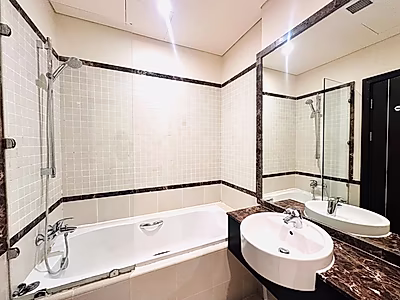 MARINA VIEW! BRIGHT 3BR SF APARTMENT | QQ