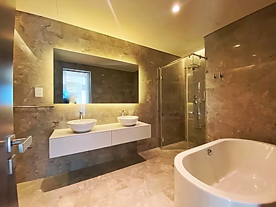 Spacious 2BDR 2.5BTH Ready Unit with Payment Plan