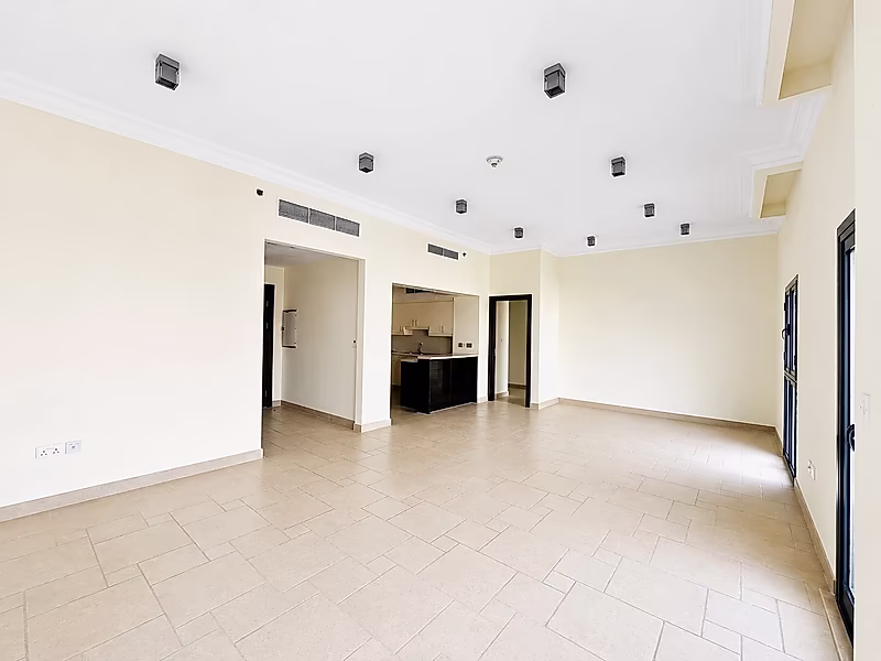 MARINA VIEW! BRIGHT 3BR SF APARTMENT | QQ - Photo 1
