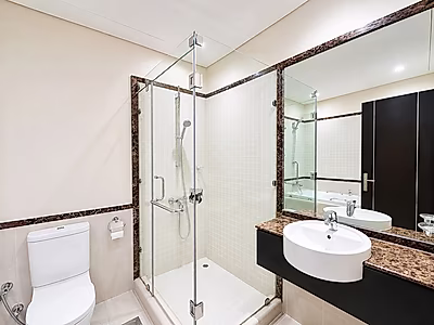 MARINA VIEW! BRIGHT 3BR SF APARTMENT | QQ
