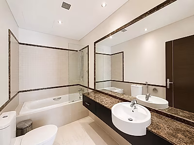 MARINA VIEW! BRIGHT 3BR SF APARTMENT | QQ