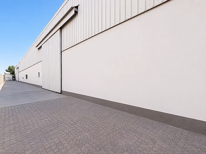 Warehouse for Rent – Old Industrial Area - Photo 1