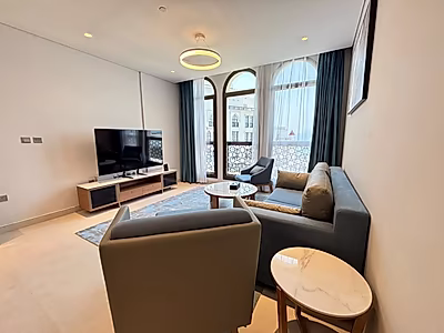 Chic 1BR Retreat with Serene Interiors