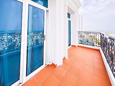Modern 1-Bedroom Fully Furnished Apartment in Floresta