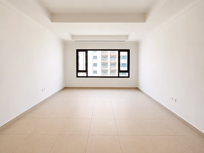 1 Bedroom + Office | Pool View | Partial Marina View | No Balcony - Photo 5