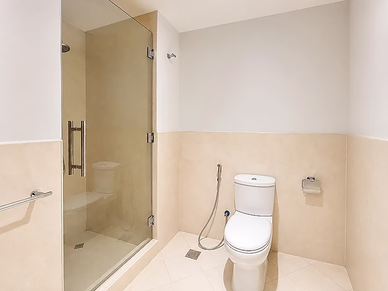 1 Bedroom + Office | Pool View | Partial Marina View | No Balcony - Photo 9