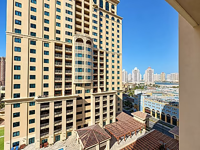 1 Bedroom + Office | Pool View | Partial Marina View | No Balcony