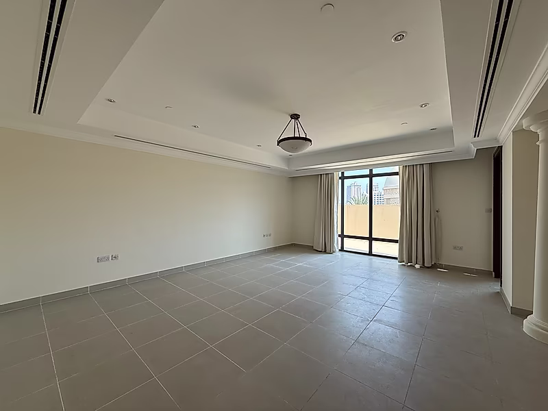 Exquisite 4BR Townhouse | Modern Living - Photo 28