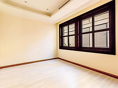 Live the Marina Dream – Elegant 4-Bedroom Townhouse in The Pearl