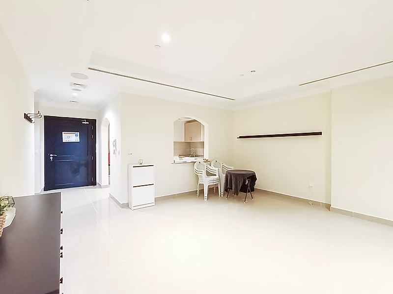 HOT INVESTMENT! SPACIOUS 1-BEDROOM APARTMENT | PORTO ARABIA - Photo 6