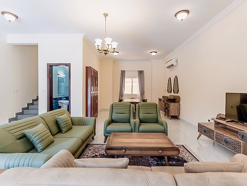 SPACIOUS 5BR UNFURNISHED COMPOUND VILLA - Photo 4